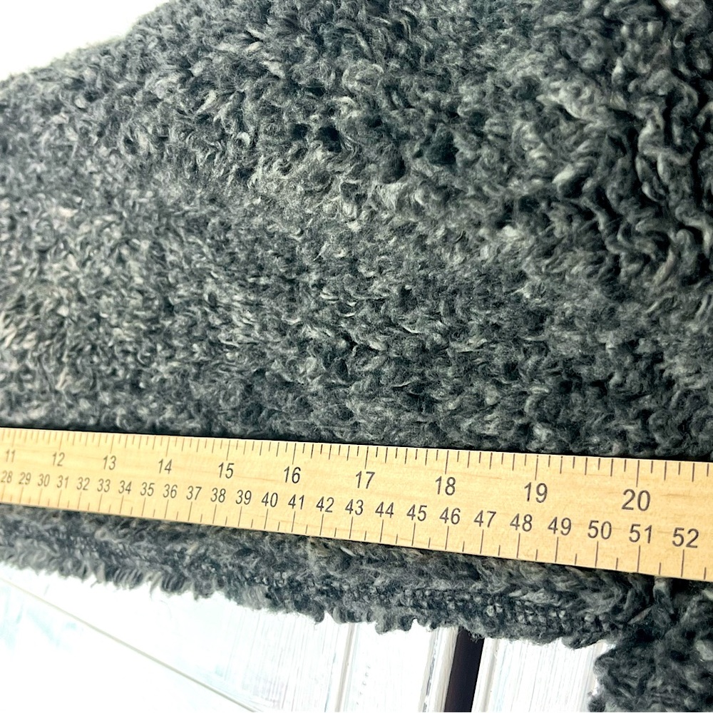 Abercrombie & Fitch Women’s Nubby Sherpa Jacket Full Zip  L Gray With Black Trim - Picture 8 of 10